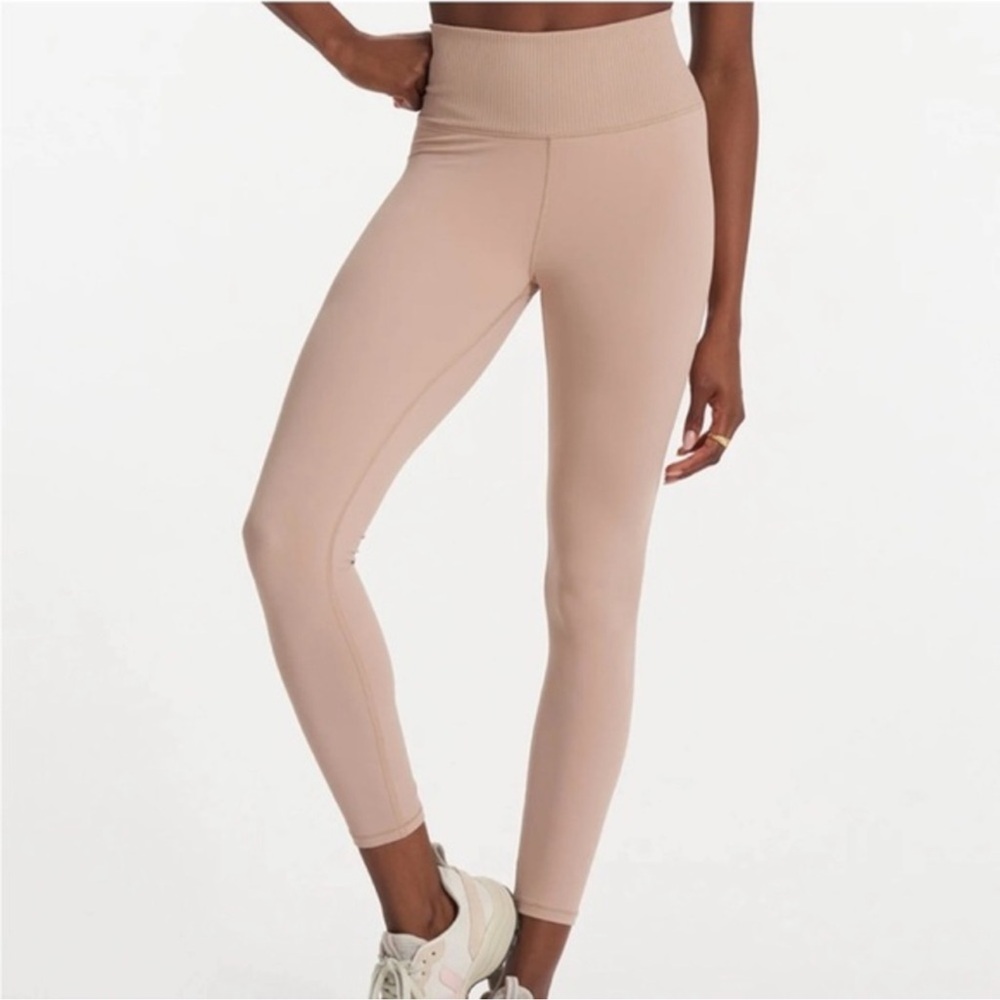 VUORI WOMEN’S RIB STUDIO LEGGING PERFORMANCE LEGGINGS COCONUT BEIGE Sz.S